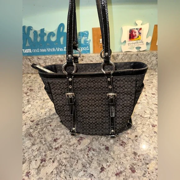 Coach Purse Shoulder Bag - Picture 4 of 16